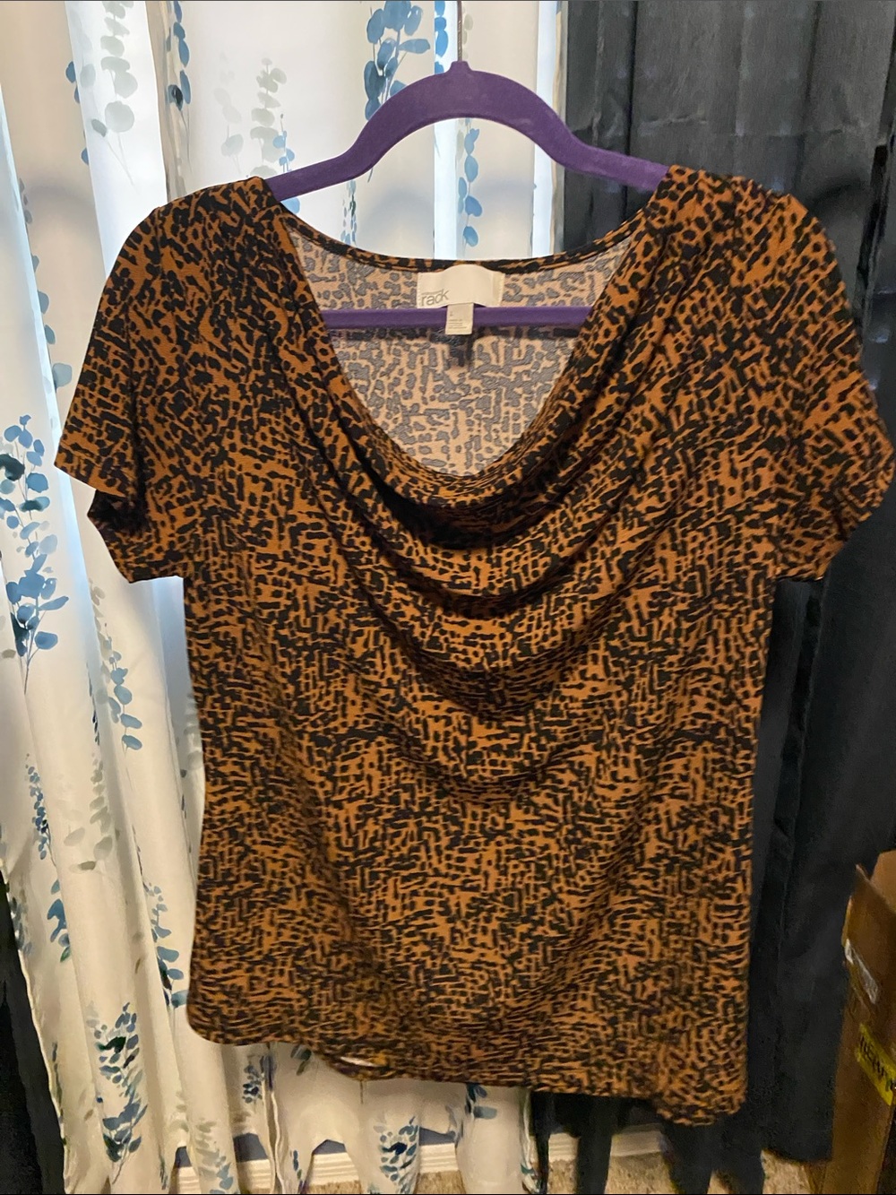 Women's Draped Neck Short Sleeve Top - Brown/Black